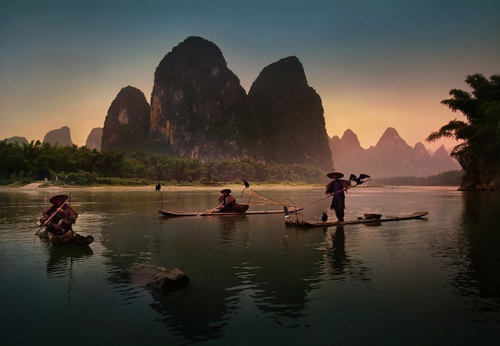 nubbsgalore:photog by weerapong chaipuck on li river, near xingping in guangxi province. for thousan