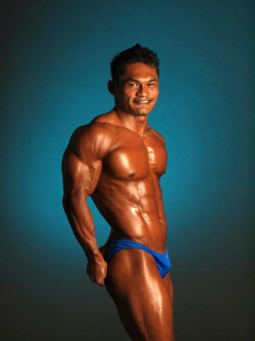 realworld2000: Singapore Bodybuilder Halim  fuh