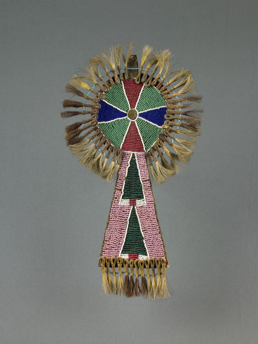 slam-african:Headstall Ornament, Apsáalooke (Crow), c.1890, Saint Louis Art Museum: Arts of Africa, 