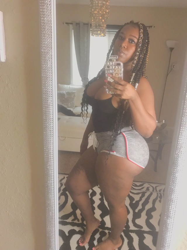 bigbootykarita:What’s Up?🤔