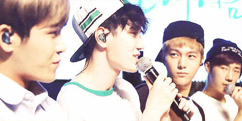 hanseochan:  The way Myungsoo started staring at Sungjong in first frame though…