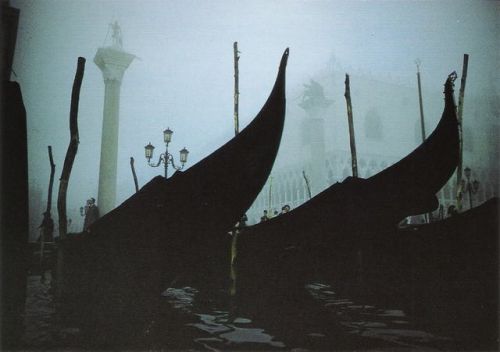 secretcinema1:Gondolas, Doge’s Palace, Venice, 1955, Ernst Haas