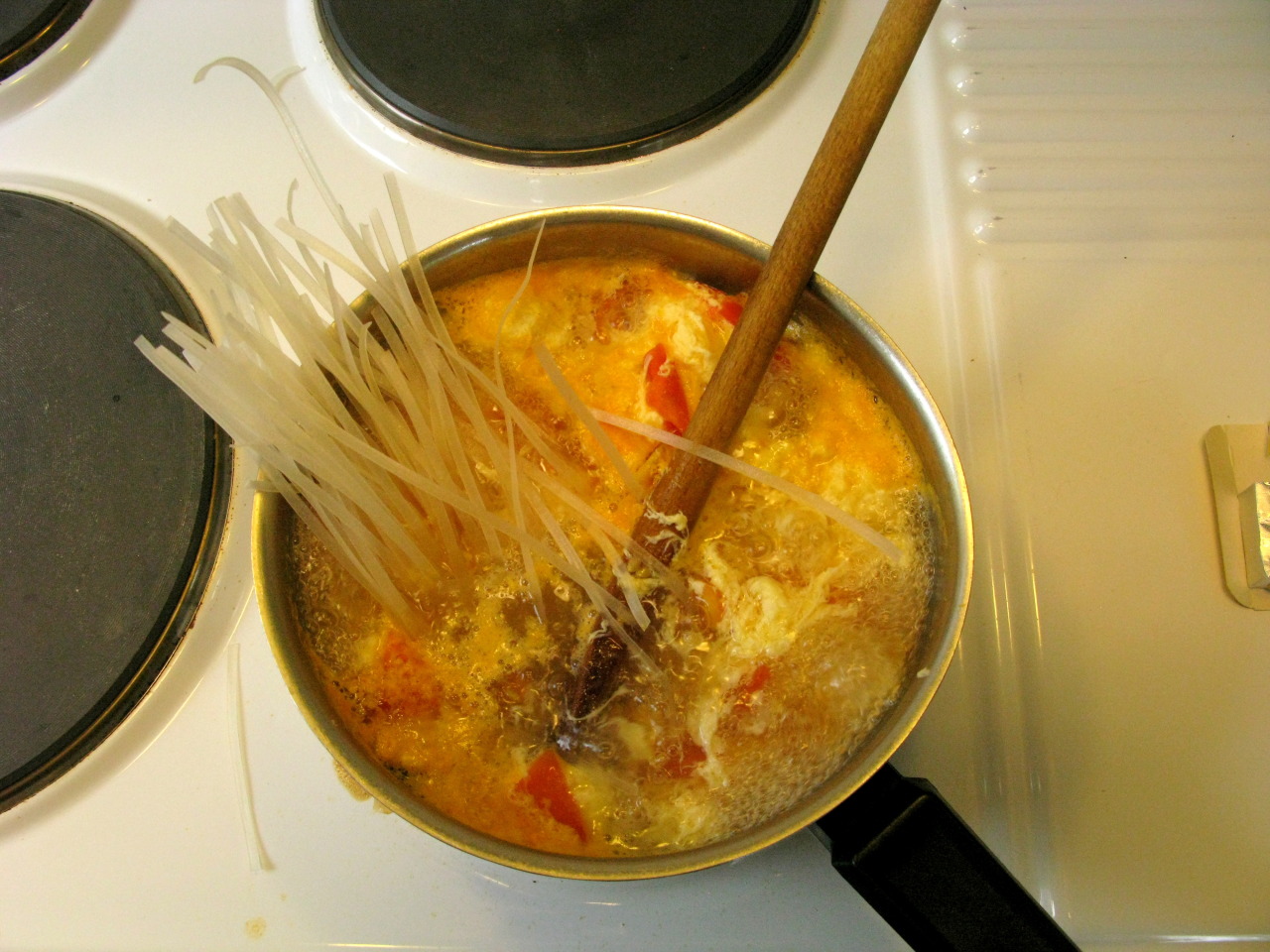 boobpinch:  this takes ten minutes to do: cut tomatoes and put them in a pot with