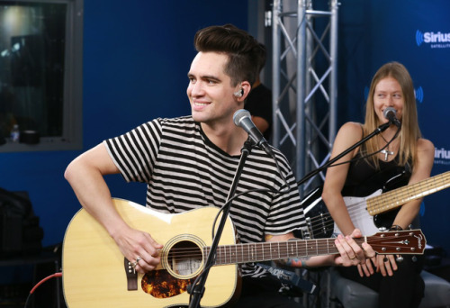 SiriusXMHits1: YAY!!! @brendonurie of @PanicAtTheDisco is hosting the #WeekendCountdown + #HitBound 