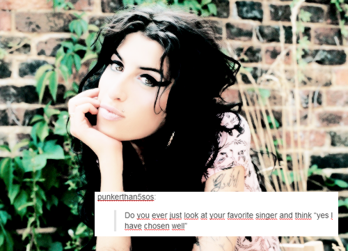 amyjdewinehouse:  Amy Winehouse + Text Posts 