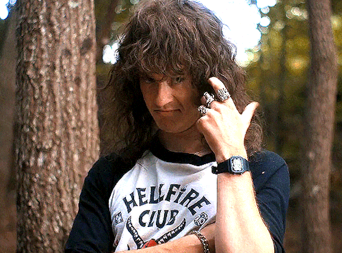 Eddie Munson In Stranger Things S04e01 Chapter One: The Hellfire Club