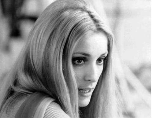 Sharon Tate behind the scenes, 12+1 /The Thirteen Chairs (1969)