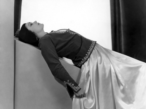 Pola Negri