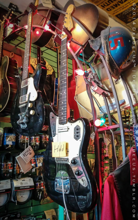 deebeeus:  Here’s the final bit of fun from last eek’s trip to Capsule music in the Queen West area of Toronto: Fender Bullet!  Early 80s. Lefty of the week (for my friend guitarlust!):  it’s a recent Les Paul in a lovely red with cream binding.