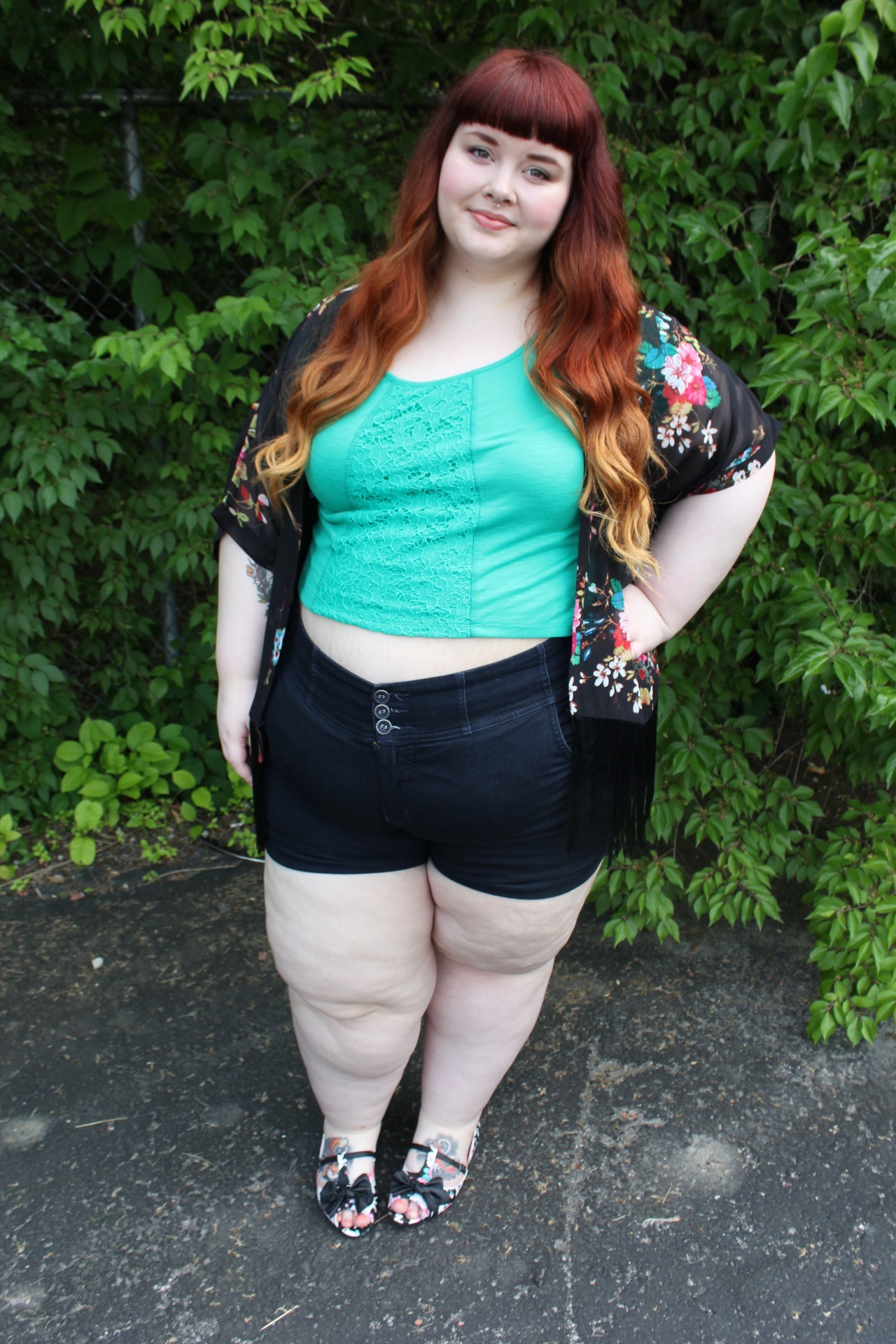 afatfox:  In this OotD I present cellulite thighs, tummy, and my freshly dyed locks