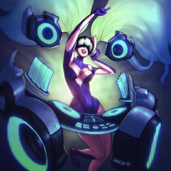 league-of-legends-sexy-girls:  DJ Sona by