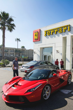 italian-luxury:  LaFerrari Test Drive