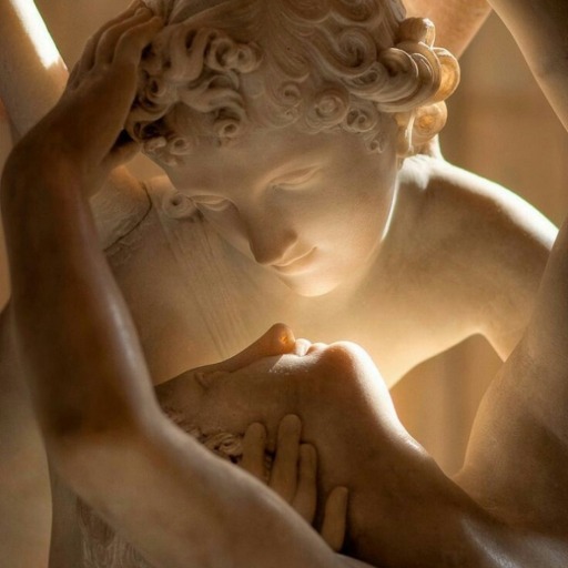 hekate-writes:“This reminded me of you” is such a tender sentence. Oh to have impacted someone so much that they find bits of your soul and hold the memory of you in things and places when you’re not around. 