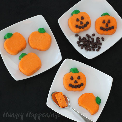 wereonlygivenone:  confectionerybliss:  Mini Cheesecake Pumpkins // Hungry Happenings