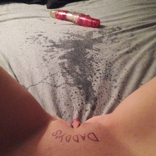 ittybitty-pixiestick:rainbowbooty:kinkysplaygrounds:makekatwet:I am owned completely, entirely, in e