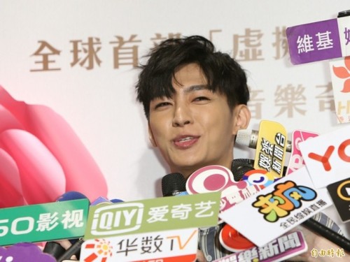 [NEWS] 2017.05.06 Aaron Yan: “This industry requires mutual respect!” He revealed the tr