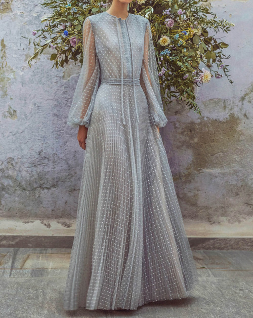 confessionsofabollywoodgirl: LUISA BECCARIA | RESORT 2018