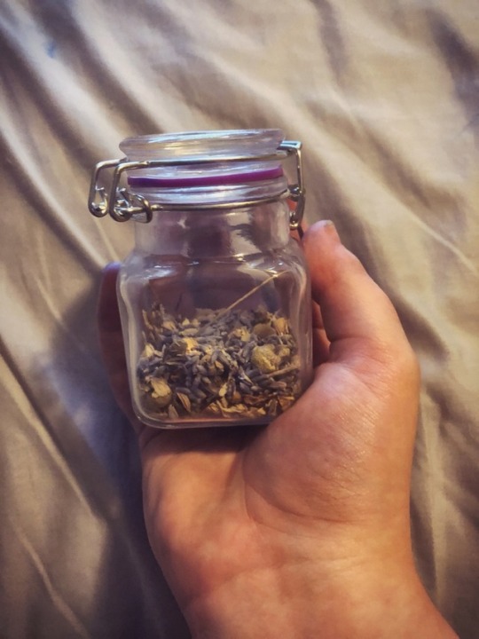 witchquarium:  I’m Lying on the Moon SpellThis spell brings meditative energies and peace from the moon.Chamomile - MeditationLavender - PeaceFennel - Energy and HappinessJasmine - Moon Herb, RelaxationLemon/Lemon Peel - Moon Herb, Healing