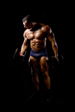 bodybuilderarehunks:  Bodybuilder Are Hunks