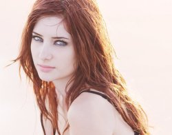 redheadsmyonlyweakness:  Susan Coffey 