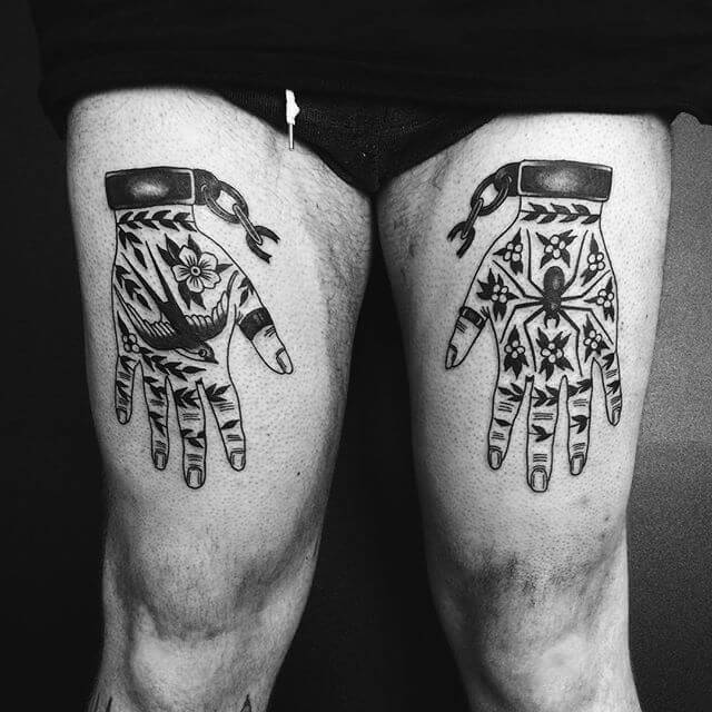 swallowsndaggers:  Great Tattoo by Antoine Larrey  See More :: http://bit.ly/1PNUlaE