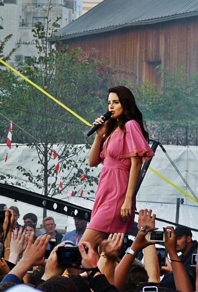 born to adore Lana Del Rey