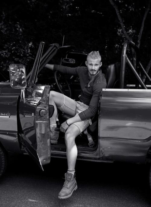 pietromaximoffsbum:  alexander–ludwig:  Alexander Ludwig photographed by Chris Haylett for THEYrep magazine.