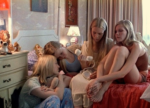 hellish-goddess:The Virgin Suicides (1999)