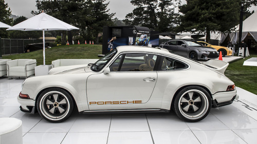 therealautoblog:Singer and Williams create bespoke lightweight ‘DLS’ Porsche 911: h