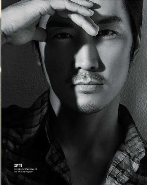 monochrome007:  Esquire Vietnam October 2013Photographer: Oliviatsang Artist: Song Seung Heon Wardrobe: Louis Vuitton Fall-Winter 2013-2014 Collection    