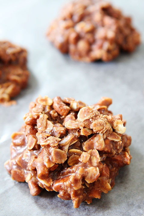 foodffs:  No-Bake Chocolate Peanut Butter Pretzel Cookies  Really nice recipes. Every