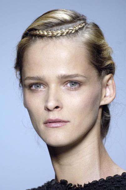modelmeth:  carmens-kasstle:  mihaliko: Rochas S/S 2006  So many of my faves are here.  doll face era