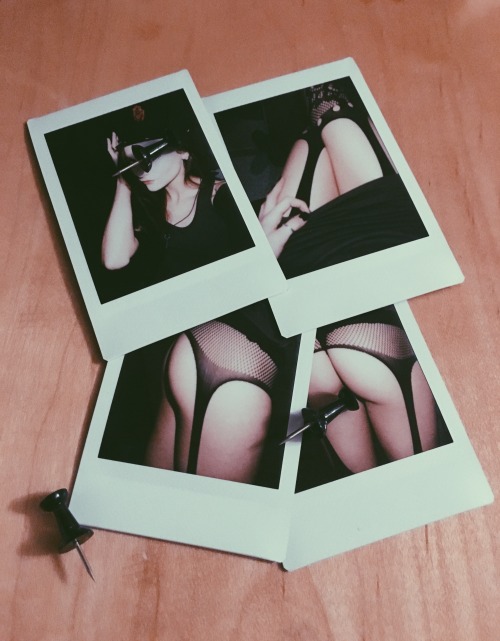 XXX alwayys-hornyy:  anonymous Polaroids are photo