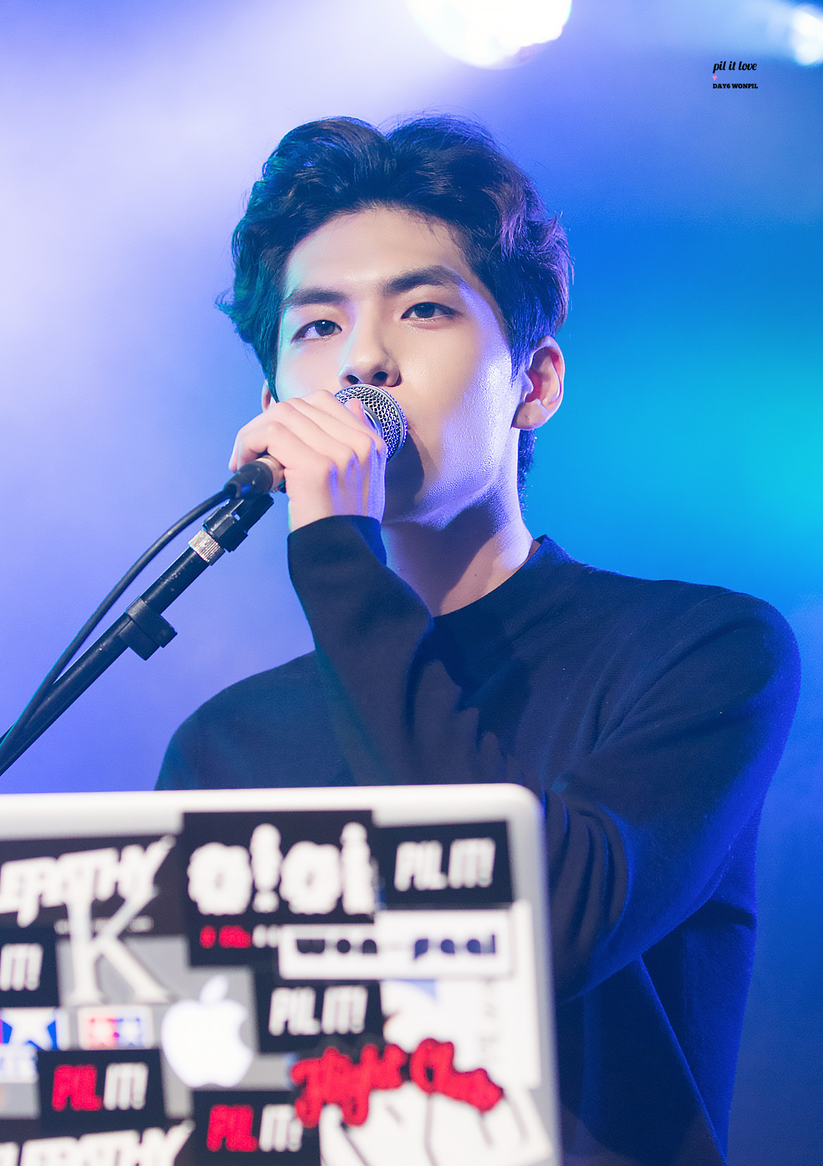 fyeahdaysix:    pil it love l do not edit   