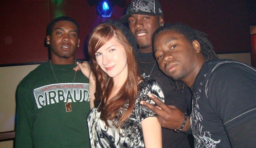 teen-interracial:  Another white girl hanging out with the bruthus! Seems like she