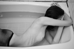 creativerehab:  Jaclyn in the bath.