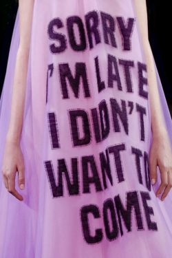 themakeupbrush:Viktor & Rolf S/S 2019