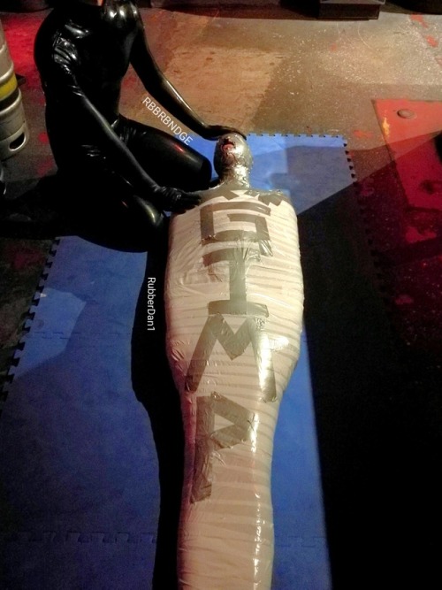 rbbrbndge: My first mummification lesson at mancsbound in Manchester. I got to mummify my gimp! And 