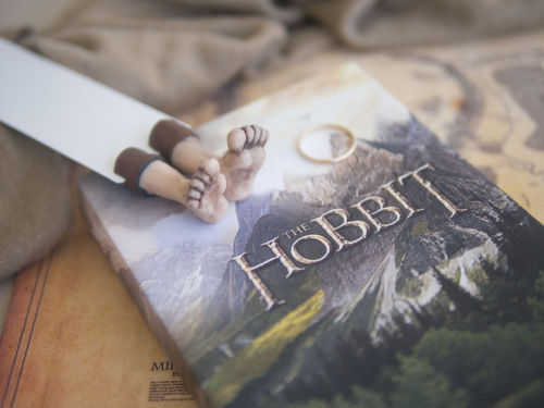culturenlifestyle:  Adorable and Quirky Bookmarks That Make Tiny Legs Stick Out by Olena Mysnyk Kiev-based designer Olena Mysnyk designs cute and unusual bookmarks on her Etsy shop, MyBOOKmark, which are imaginative and humorous.  With the addition of