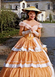 theleiaskywalker:Romy Schneider‘s costumes asElisabeth of Austria in Sissi (1955) Costume Desi