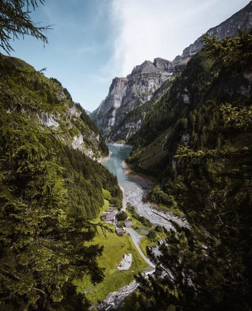 utwo:  Beautiful Switzerland by : © valentin & roman 
