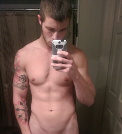 straightdudesnudes:  Ethan’s a hot straight boy who likes to show it all off, and we like to watch.