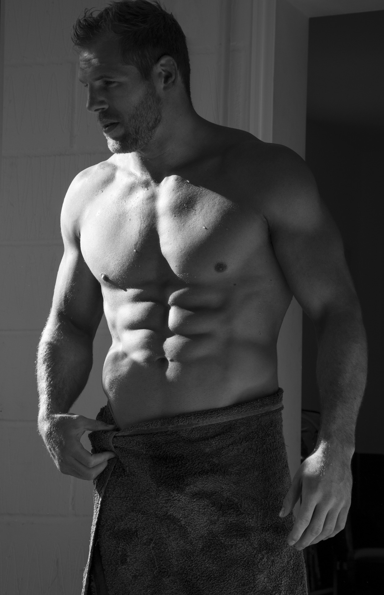 rugbyplayerandfan:  habemuscorpus:  James Haskell  Rugby players, hairy chests, locker