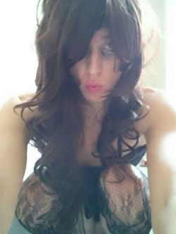 jasmine-sissy-bj69:  Some more pics of me using my toys :-)