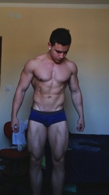 cuteguy-nicemuscle:  x