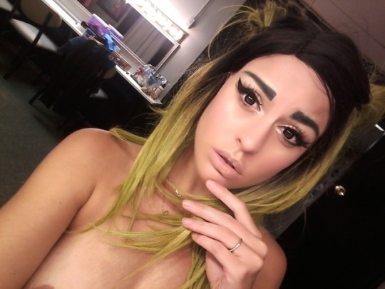 stripper-locker-room:  Thanks for the submission from: lilpukey