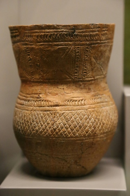 Prehistoric Beakers Set 3, Wiltshire Museum, Devizes, 20.2.16.