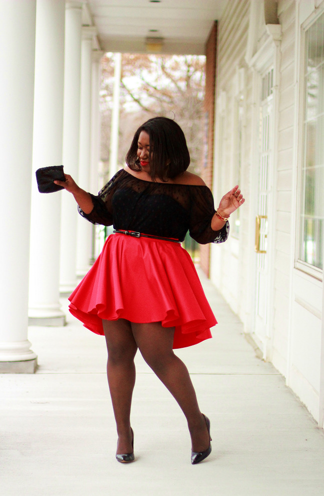 shapely-chic-sheri:  {New Post} Featuring my holiday style with this lovely red skater