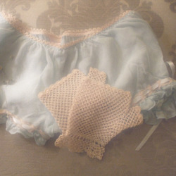 marblecoeur:{fifi knickers} &amp; {baby’s breath}