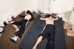 Itsflyinglikeadragon:  These Two Had Passed Out From Watching Scallytv. It Had Been